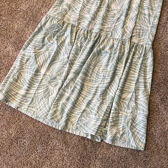 Ingrid & Isabel The Party Tiered Maxi Dress - NWT - Picture 7 of 11